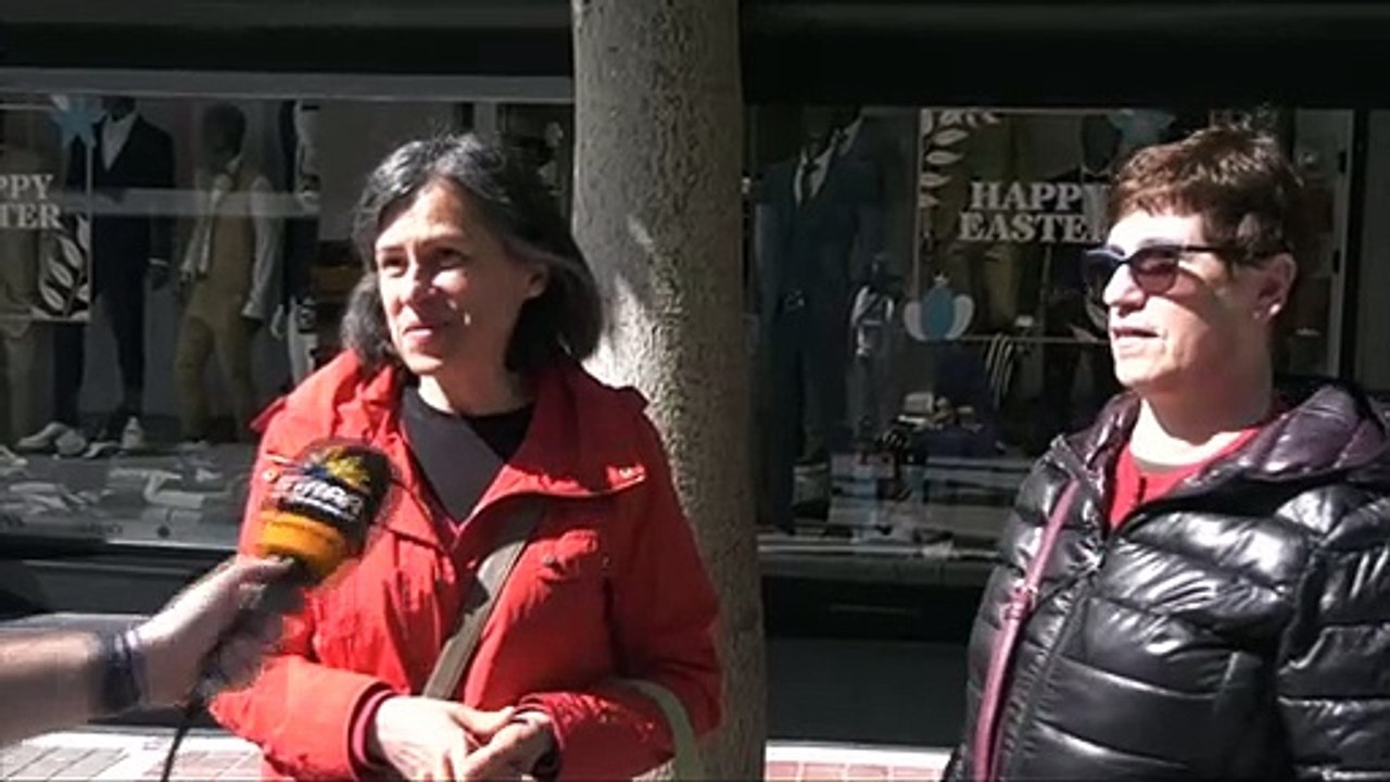 Μεγάλη η κίνηση το πρωί της Μ. Πέμπτης στο κέντρο της Λαμίας