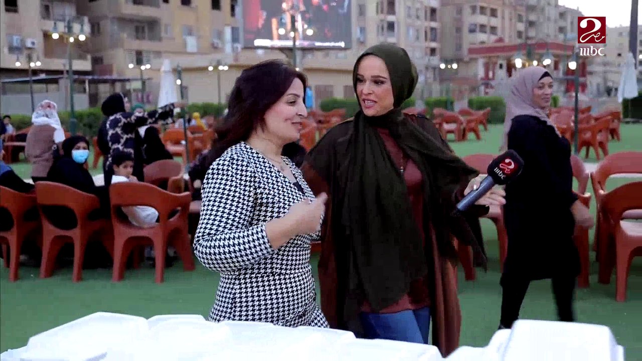 إيمان رياض في مائدة إفطار رمضاني خارجي مع صحبة جميلة بدعوة من فريق "دعاة الخير"