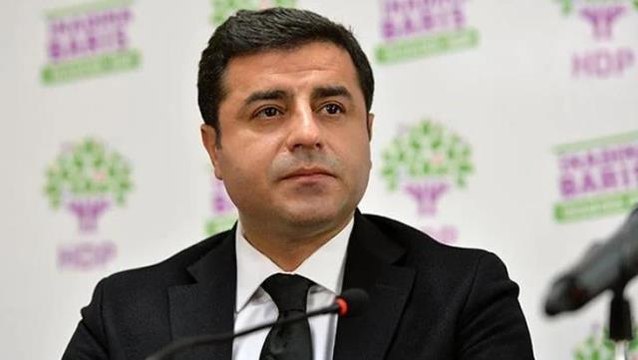 Selahattin Demirtaş'tan dikkat çeken paylaşım: PKK'nın silah bırakması için elimizden geleni yapacağız ve mutlaka başaracağız