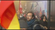 Manifestanti invadono per alcuni minuti la sede di Lvmh a Parigi