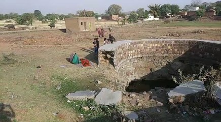 Woman died after jumping into the well