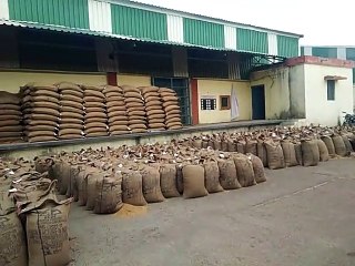 Six committees are purchasing in the warehouse premises, storage is being done in FCI's godown