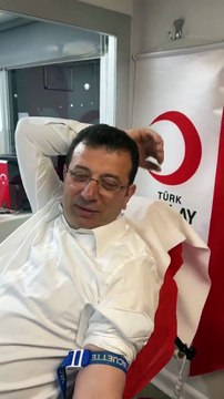 Ekrem İmamoğlu Kızılay'a kan bağışında bulundu: Her ne olursa olsun Kızılay kan stoku olmadan olmaz; hastaların ihtiyacı var