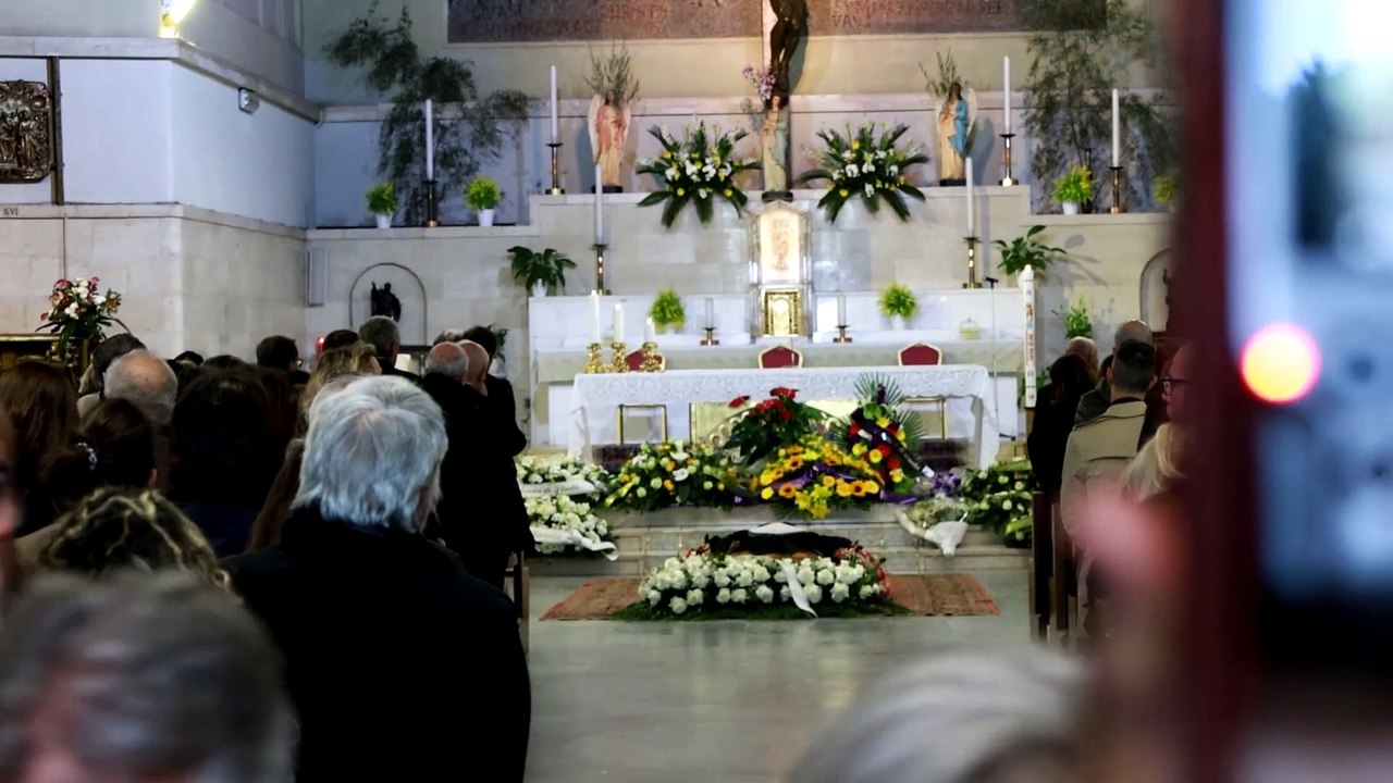 Attentato Tel Aviv, l'ultimo saluto ad Alessandro Parini. Il fratello: "Un buono di cuore"