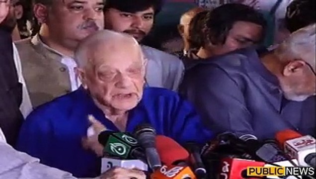 یہ آپ کو کس نے کہا ہے کہ ہم باجوہ کی تعریف کرتے ہیں سینئر ریٹائرڈ فوجی افسران عمران خان کے ساتھ کھڑے ہو گئے ، زمان پارک کے باہرسب نے مل کر پریس کانفرنس کر دی | Public News |Breaking News