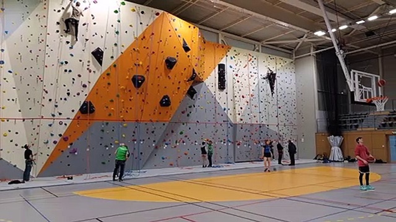 Inauguration de la halle des sports de Rozanduc - 12-04-23