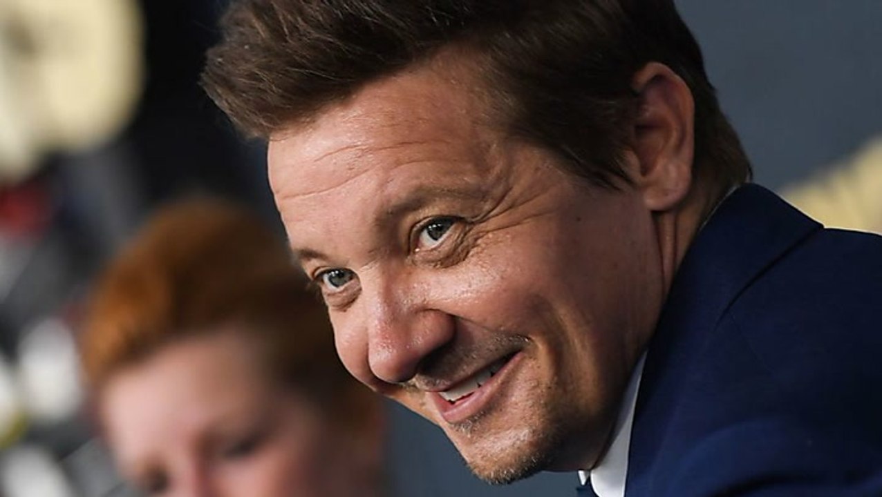Jeremy Renner: Erster Red-Carpet-Auftritt seit Horror-Unfall