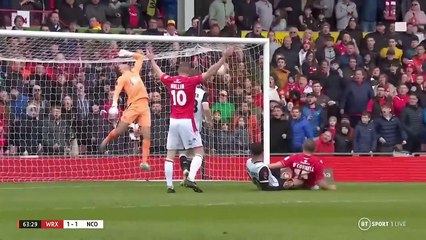 Wrexham v Notts County (3-2) - A title race to remember! - Vanarama National League Highlights