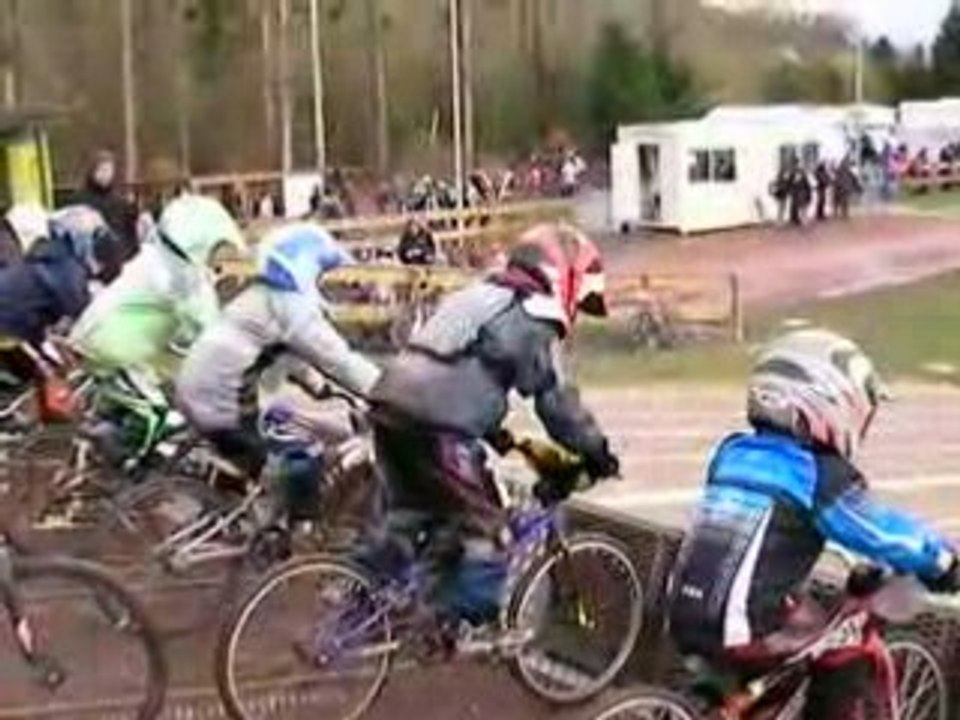 LUCAS QUART FINAL