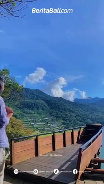 Pagi Semeton, healing dengan melihat pemandangan hijau  seperti inilah obat yang paling ampuh untuk mengobati penat