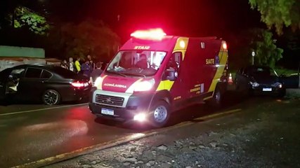 Mulher fica ferida em acidente entre Corsa e BMW na Rua Apalais