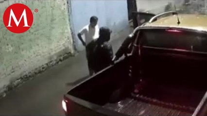En Edomex, captan el momento en que sujetos roban camioneta