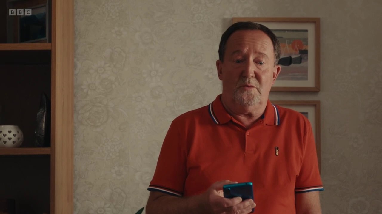 Two Doors Down Season 6 Episode 2