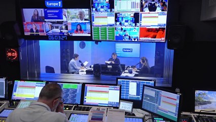 Retraites : en quoi consiste l'article 10 de la Constitution, réclamé par l'opposition ?