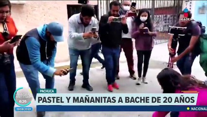 Festejan los 20 años de un bache en Pachuca, Hidalgo