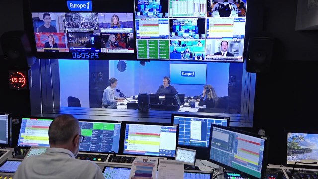 Parents et professeurs s'inquiètent des milliers de fermetures de classes à la rentrée