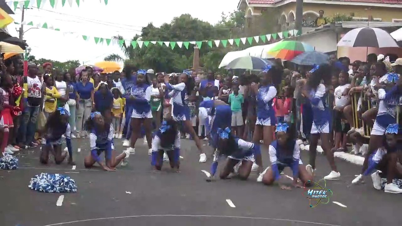 Blue House cheerleading 2023