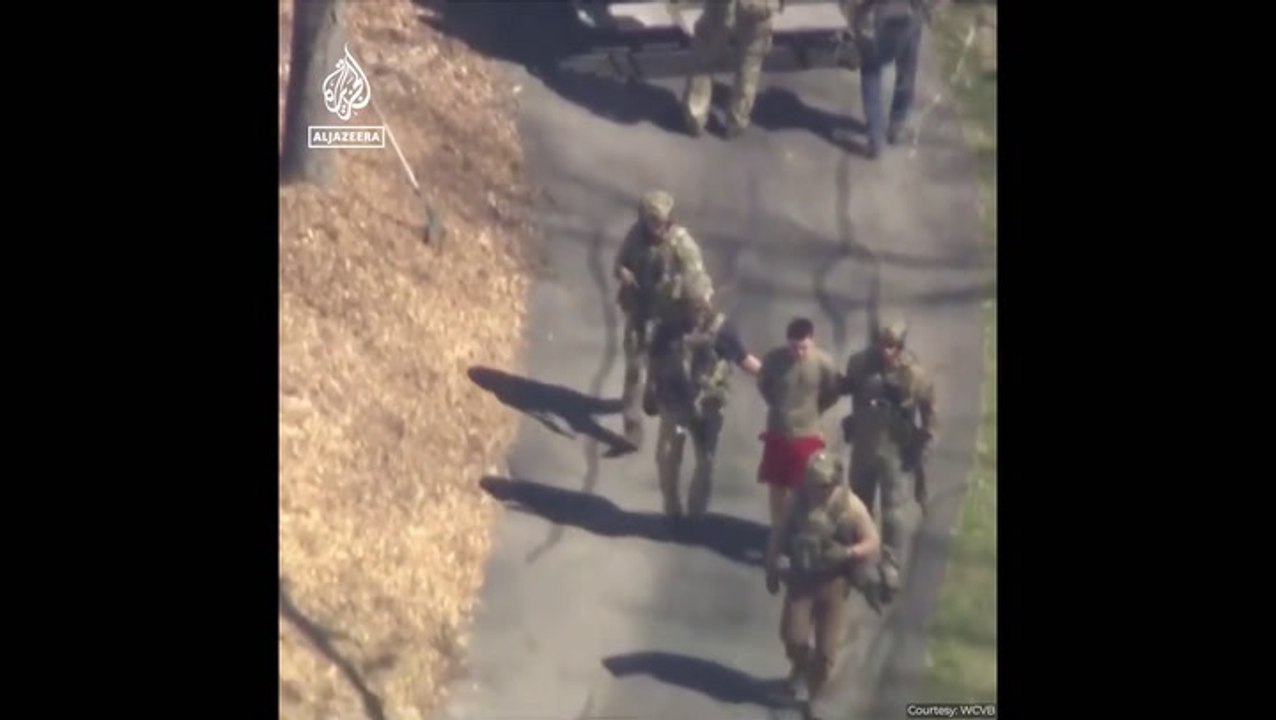 Moment FBI swoop in and arrest Pentagon leaks suspect