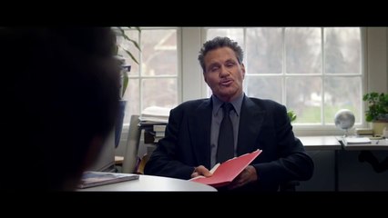 Tapped Out Bande-annonce (EN)