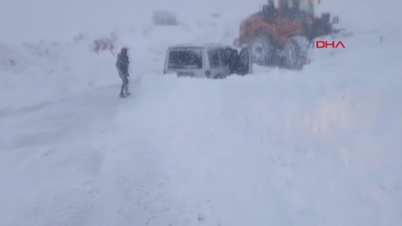 Bahçesaray'da kurtarma operasyonu
