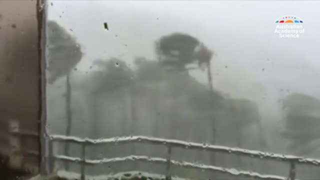 El ciclón tropical Ilsa azota la costa australiana