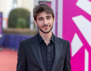 Ben Attal : le fils de Charlotte Gainsbourg évoque son adolescence difficile