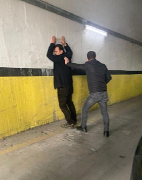 Sahte polis yeleği giyen şüpheliler Lübnanlı iş insanını gasbetti