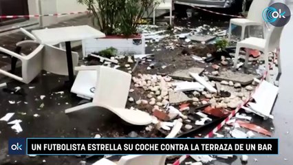 Un futbolista estrella su coche contra la terraza de un bar