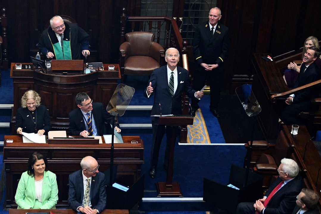 Joe Biden quotes ‘favourite poem’ from St. Columb’s old boy Seamus Heaney on Derry poets 84th birthday