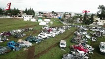 Hatay'da depremlerde hasar gören araçların taşındığı otopark