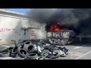 Marseille : blocage en cours du grand port maritime, des pneus et des voitures brûlés