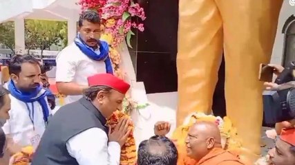 अखिलेश यादव पहुंचे अंबेडकर जन्मस्थली, देशवासियों को दी शुभकामनाएं