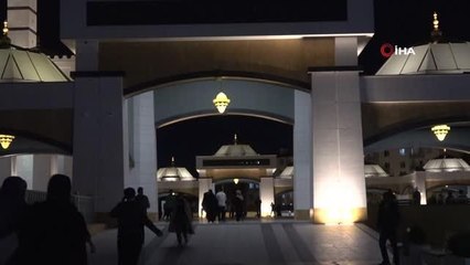 Diyarbakır'da Ramazanın son teravih namazı kılındı