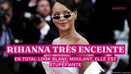 Rihanna très enceinte en total look blanc moulant, elle est stupéfiante