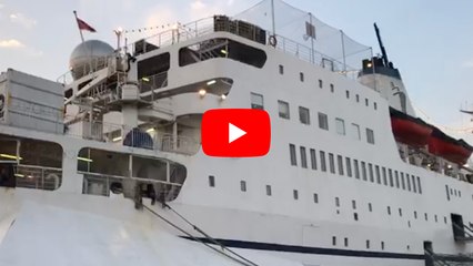 World's largest floating book fair