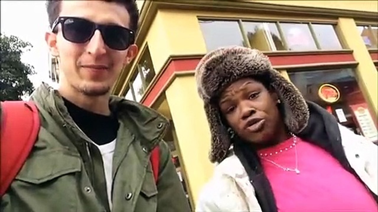 Kissing Prank - Giving Kisses to the Homeless - Kisses Prank - Kissing Strangers - Pranks 2015