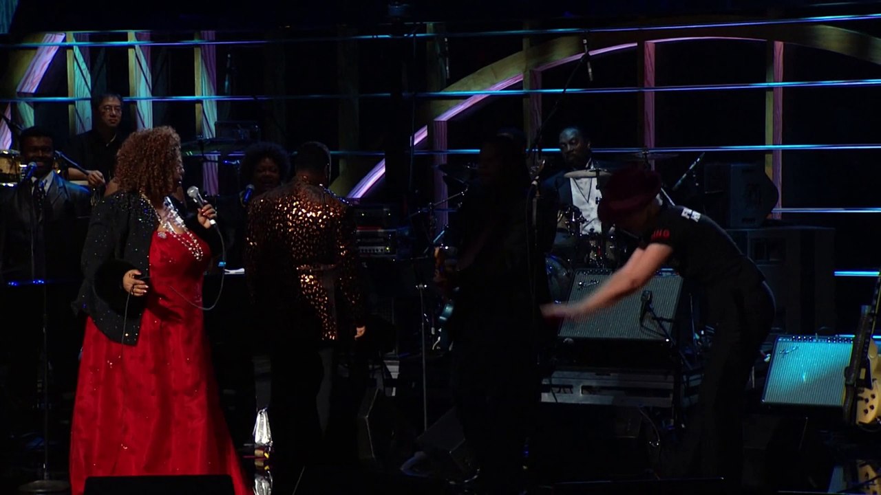 24- Aretha Franklin - Chain of Fools with Annie Lennox