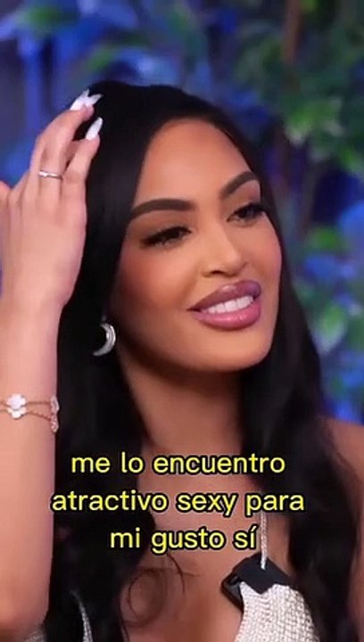Nabila Tapia da su opinión  sobre Rochy RD