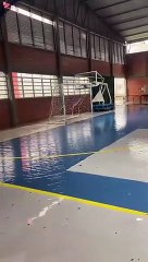 Alagamento no ginásio de esportes da Udesc Joinville