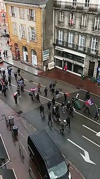 Des opposants à la réforme des retraites manifestent à Limoges après la décision du Conseil Constitutionnel