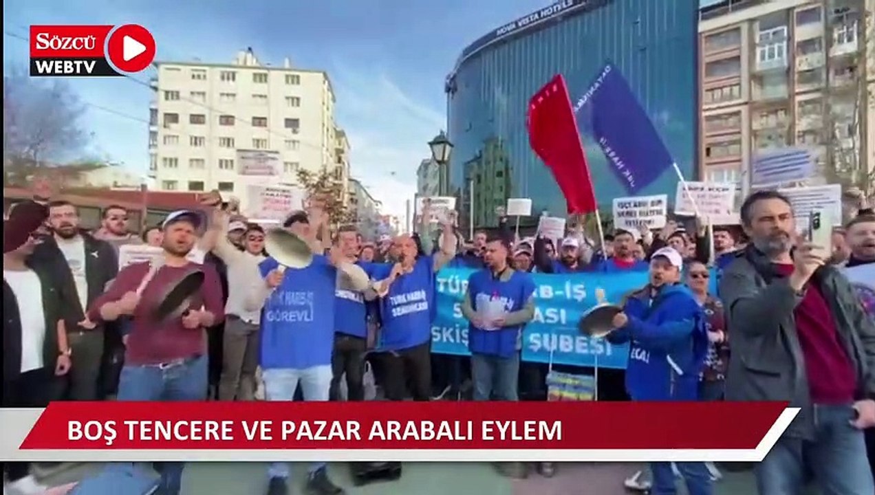 Kamu işçilerinden boş tencere ve pazar arabalı eylem