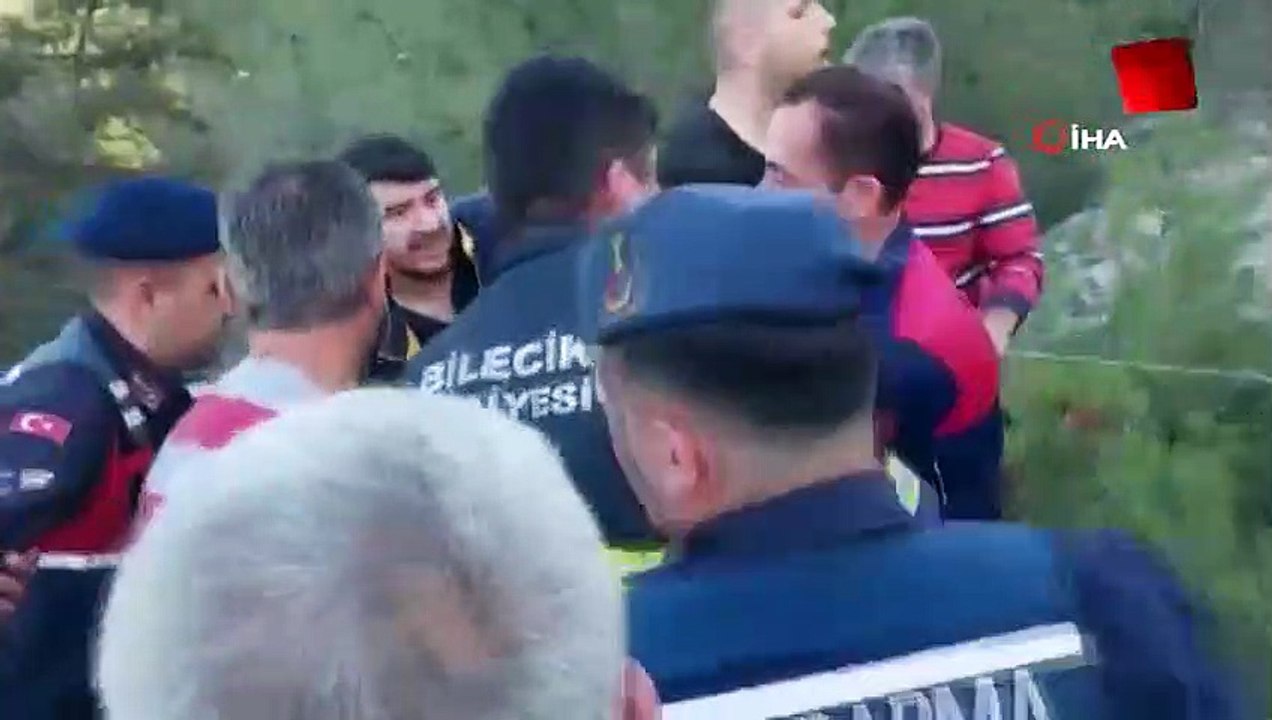 Bilecik'te lastiği patlayan tır 60 metre yükseklikten uçuruma yuvarlandı