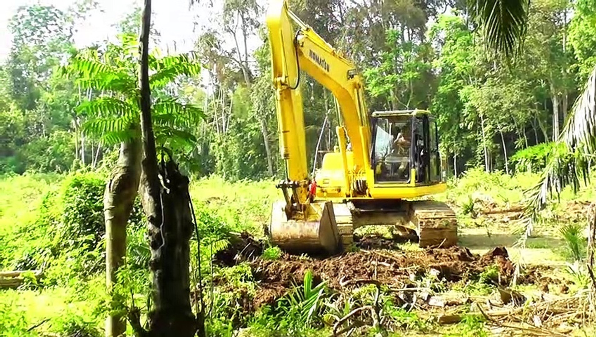 Excavator Touch: The Art of Building the Perfect Soccer Field