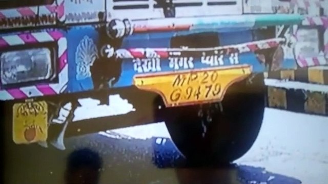 Truck owner threatened on demanding toll tax, broke the barrier