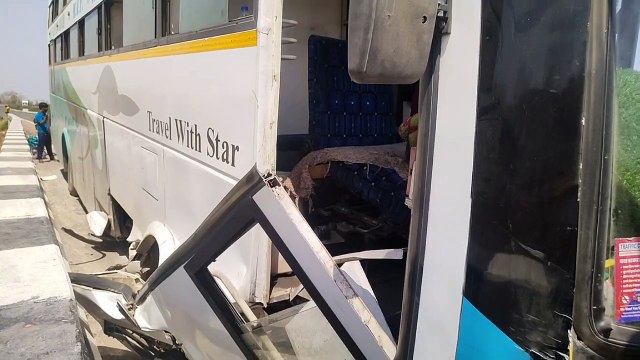 कस्बाथाना के पास हाईवे पर टायर निकलने से चलती बस हुई अनियंत्रित, पलटने से बची
