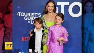 Rachael Leigh Cook REACTS to Mini Josie and the Pussycats Reunion at Premiere (E