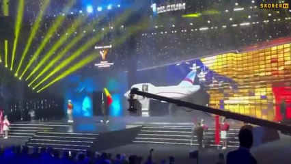 Ermenistan’da skandal! Azerbaycan bayrağı yakıldı.