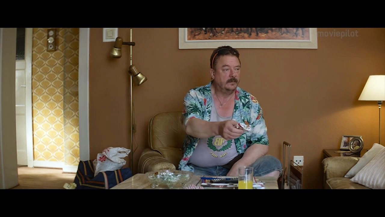 Petites fripouilles, grosses embrouilles Bande-annonce (EN)