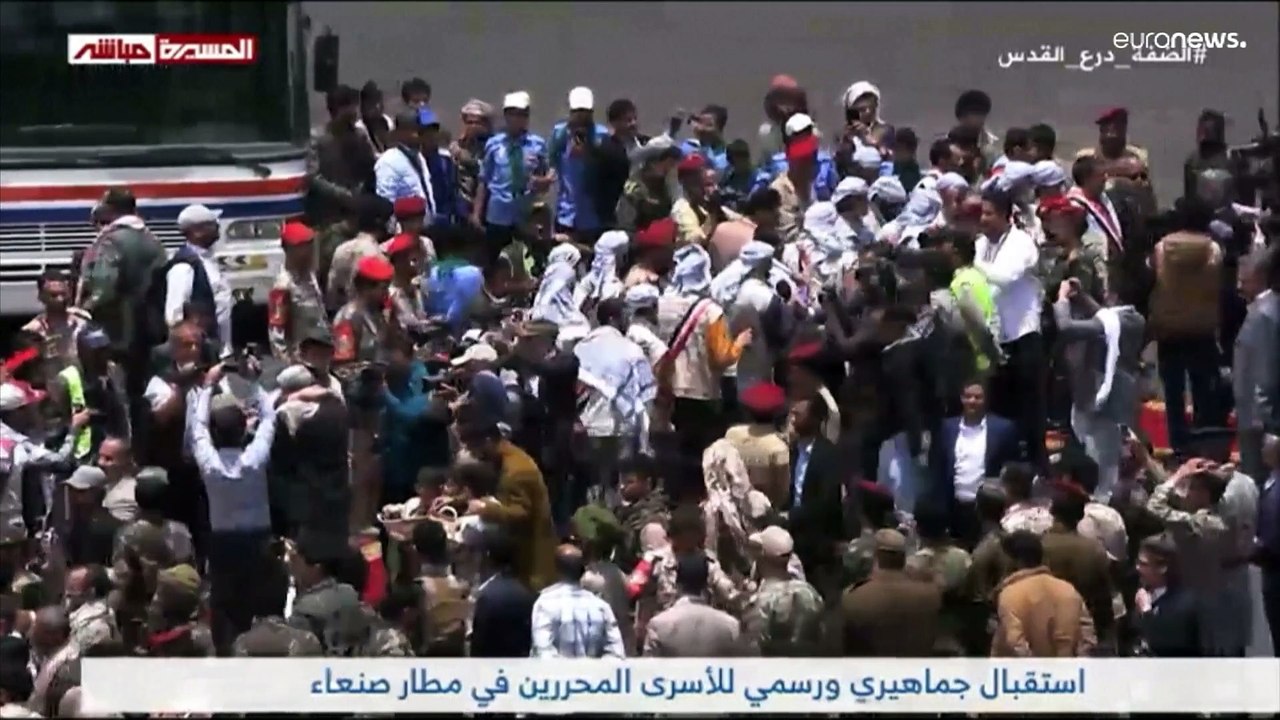 الصليب الأحمر: طائرة تنقل أسرى حوثيين تغادر السعودية باتجاه صنعاء