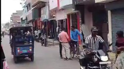 अम्बेडकरनगर: कोविड के मरीजों की बढ़ रही संख्या, बिना मास्क बेखौफ घूम रहे लोग